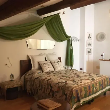 Franca Bed and breakfast